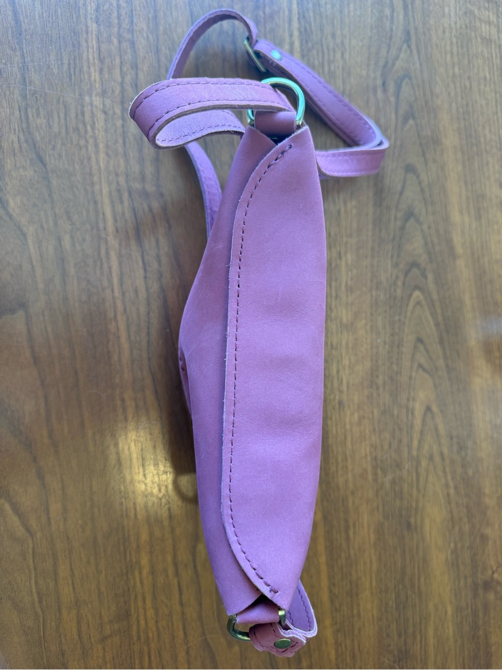 Portland Leather Koala Sling Bag - Picture 6 of 15